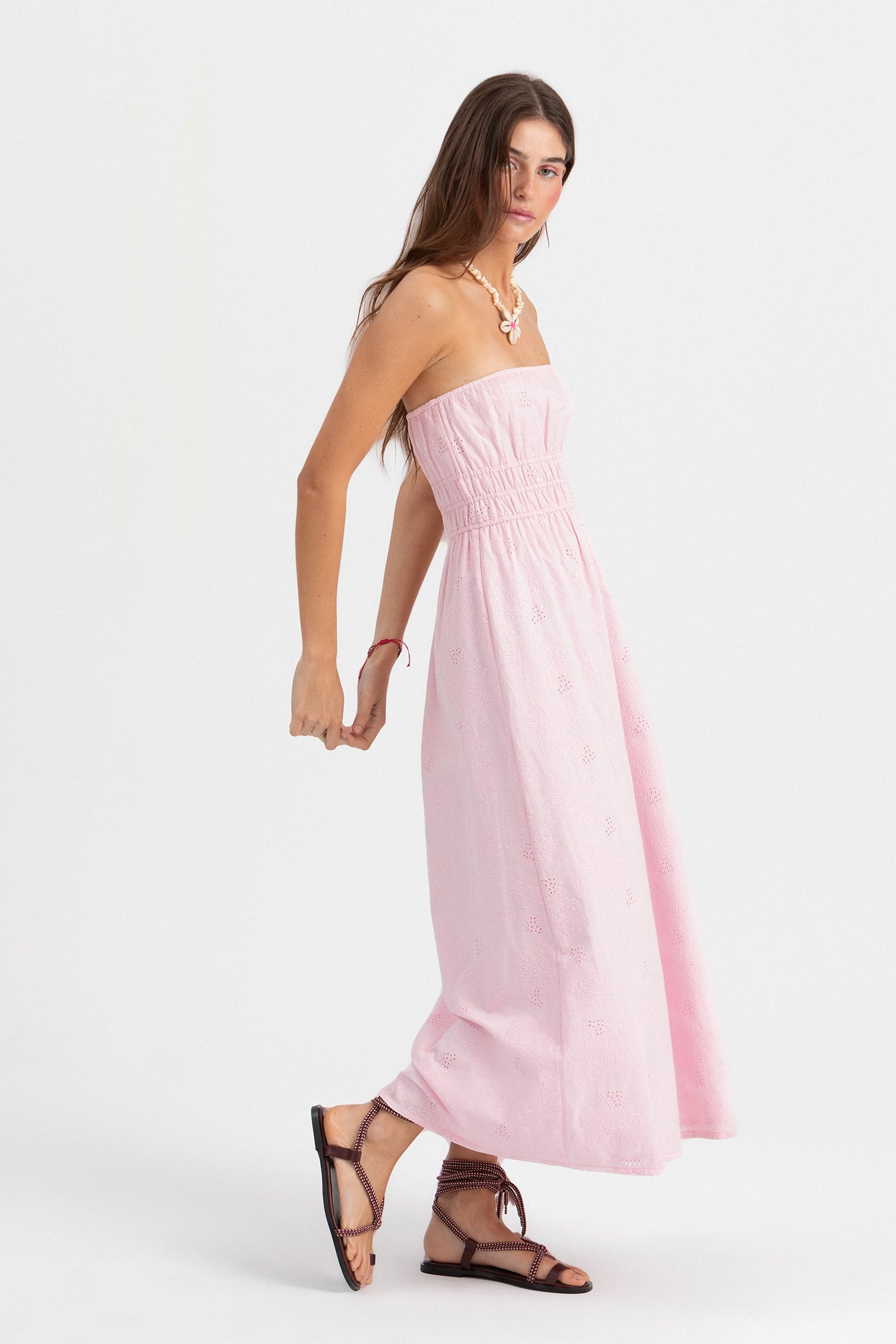 Valmare | Vestido Midi Calado Rosa Claro