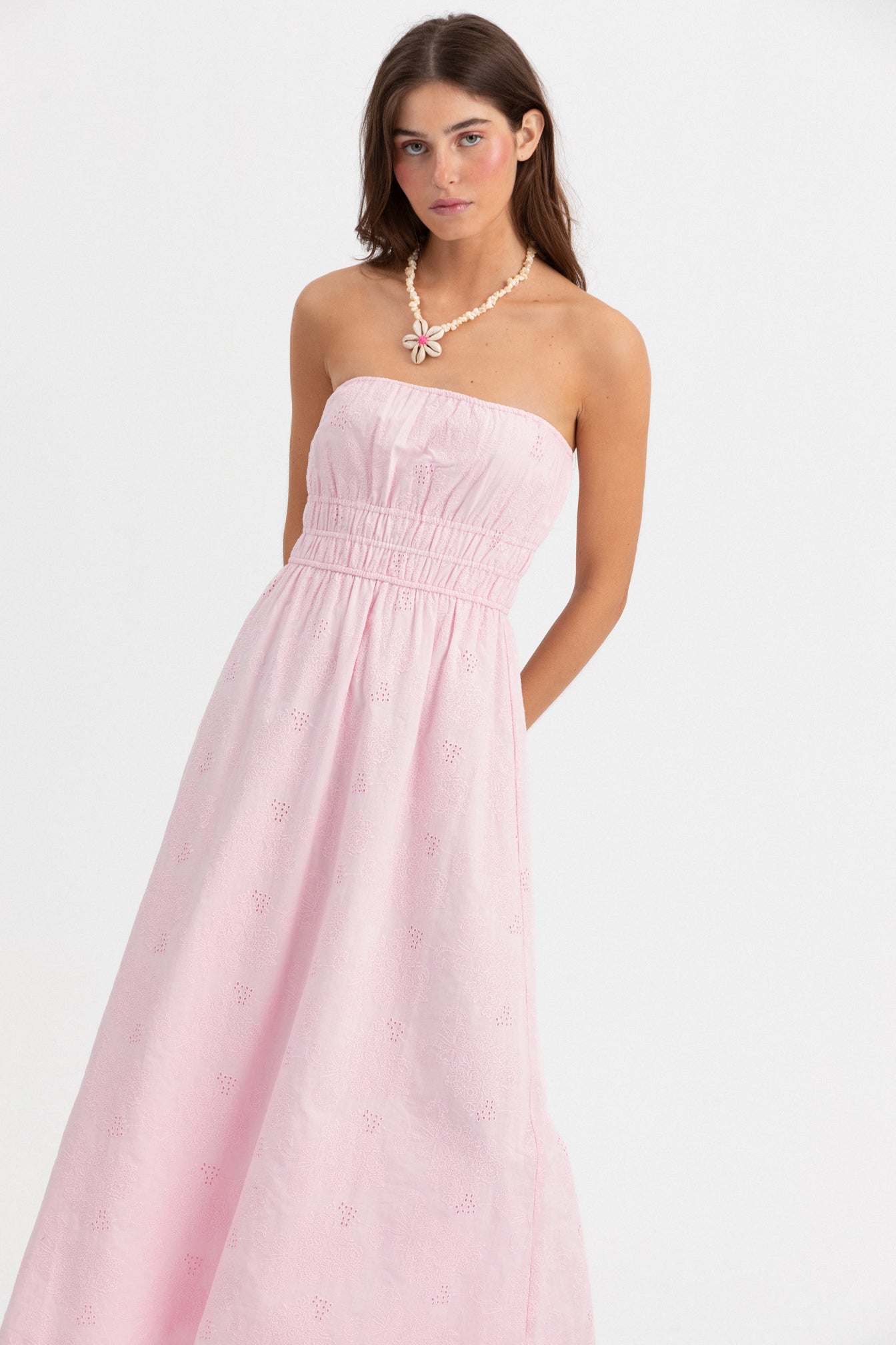 Valmare | Vestido Midi Calado Rosa Claro